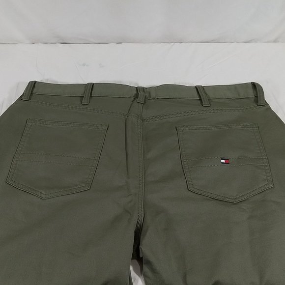 Tommy Hilfiger BK Travel Pant - Deep Lichen Green - Inseam 30 - NWOT - Picture 3 of 5